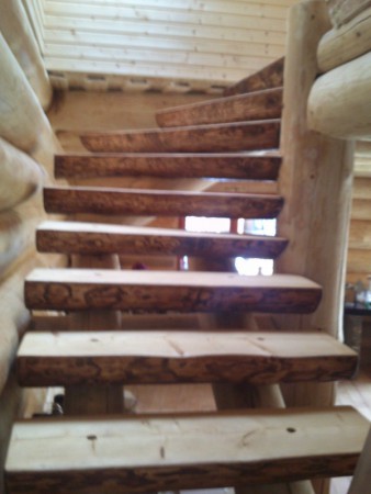 Srub Vsetín - Srubové schodiště do patra